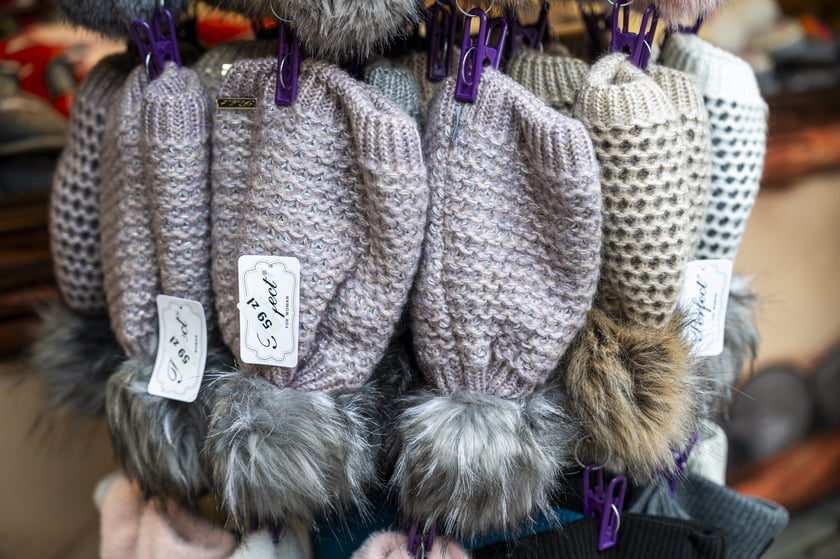 Jarmark Bożonarodzeniowy 2024 we Wrocławiu - na zdjęciach produkty, które można kupić na jarmarku